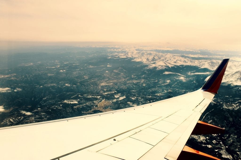 Flying between Chicago and Spokane Airplane Flight