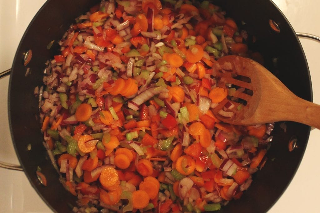 chili, vegan, vegetarian, vegetarian chili, vegan chili, carrots, onions, celery, bell pepper, BumbleBar