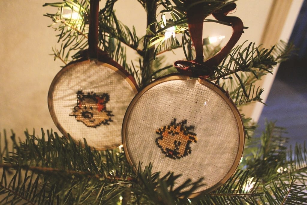 BumbleBar, Spokane, Spokane Valley, Washington, Vegan, Gluten Free, Vegetarian, Pescatarian, Healthy, Health Food, Raw, Non-GMO, Eat Well, Eating Well, Christmas, Holidays, DIY, Gift Ideas, DIY Gift Ideas, Blog, Blog Post, Calvin and Hobbes, Ornaments